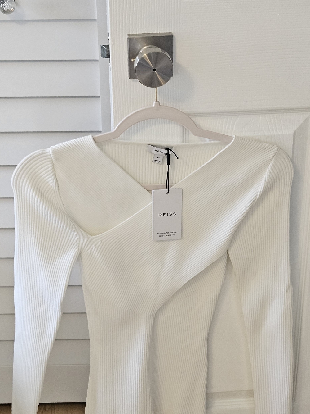 NWT Reiss White Asymmetric Ribbed Long Sleeve Knit Top